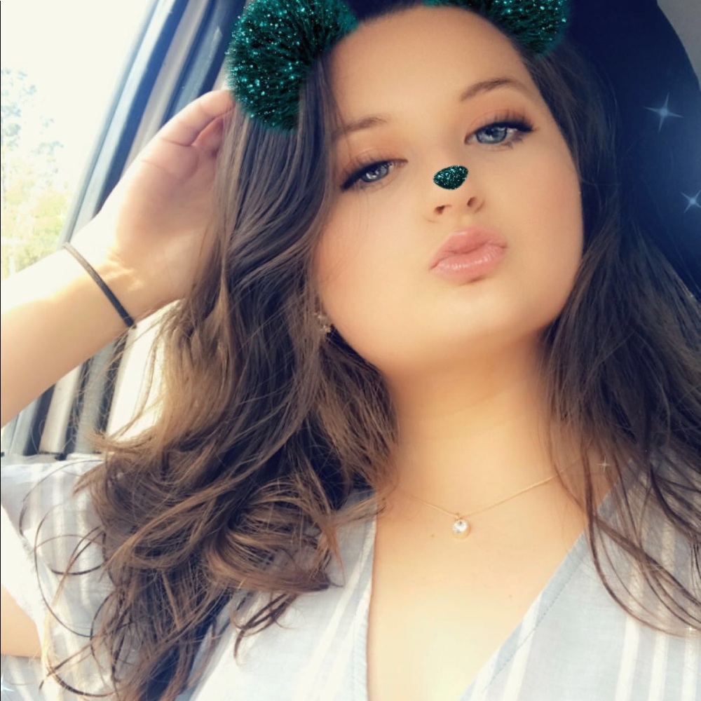 Meet your Posher, Kaitlin